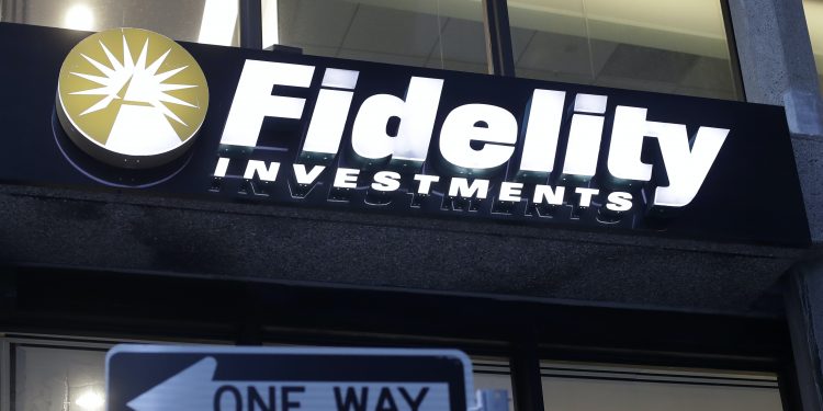 Fidelity lets its clients use retirement funds to invest in Bitcoin