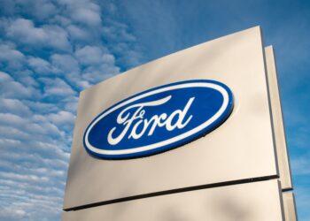 Ford chuẩn bị tham gia Metaverse với ô tô ảo và NFT